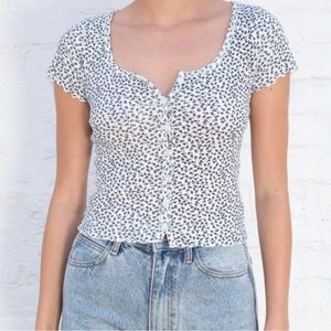 Brandy Melville floral Zelly tee. EUC. No flaws. Smoke free home